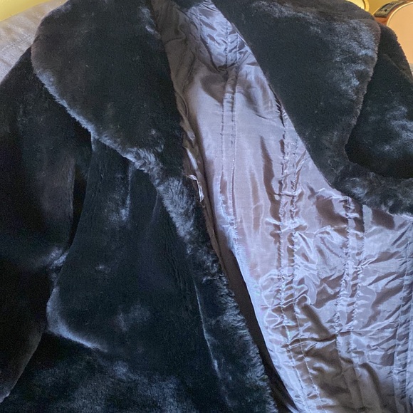 Woman’s long heavy sheepskin fur coat Sz 16,18 - Picture 11 of 16